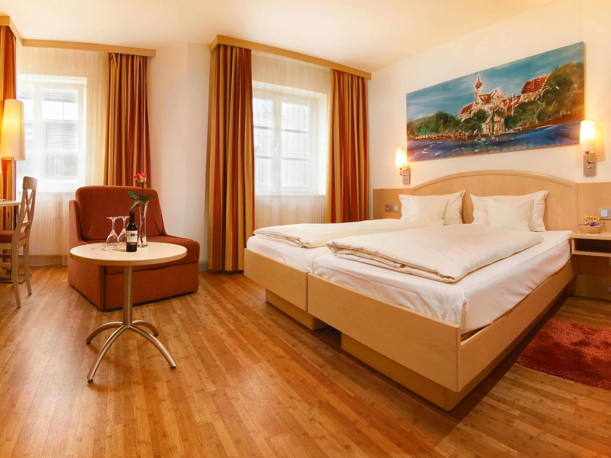 Hotel Gasthof Zum Ochsen Ehingen  Extérieur photo