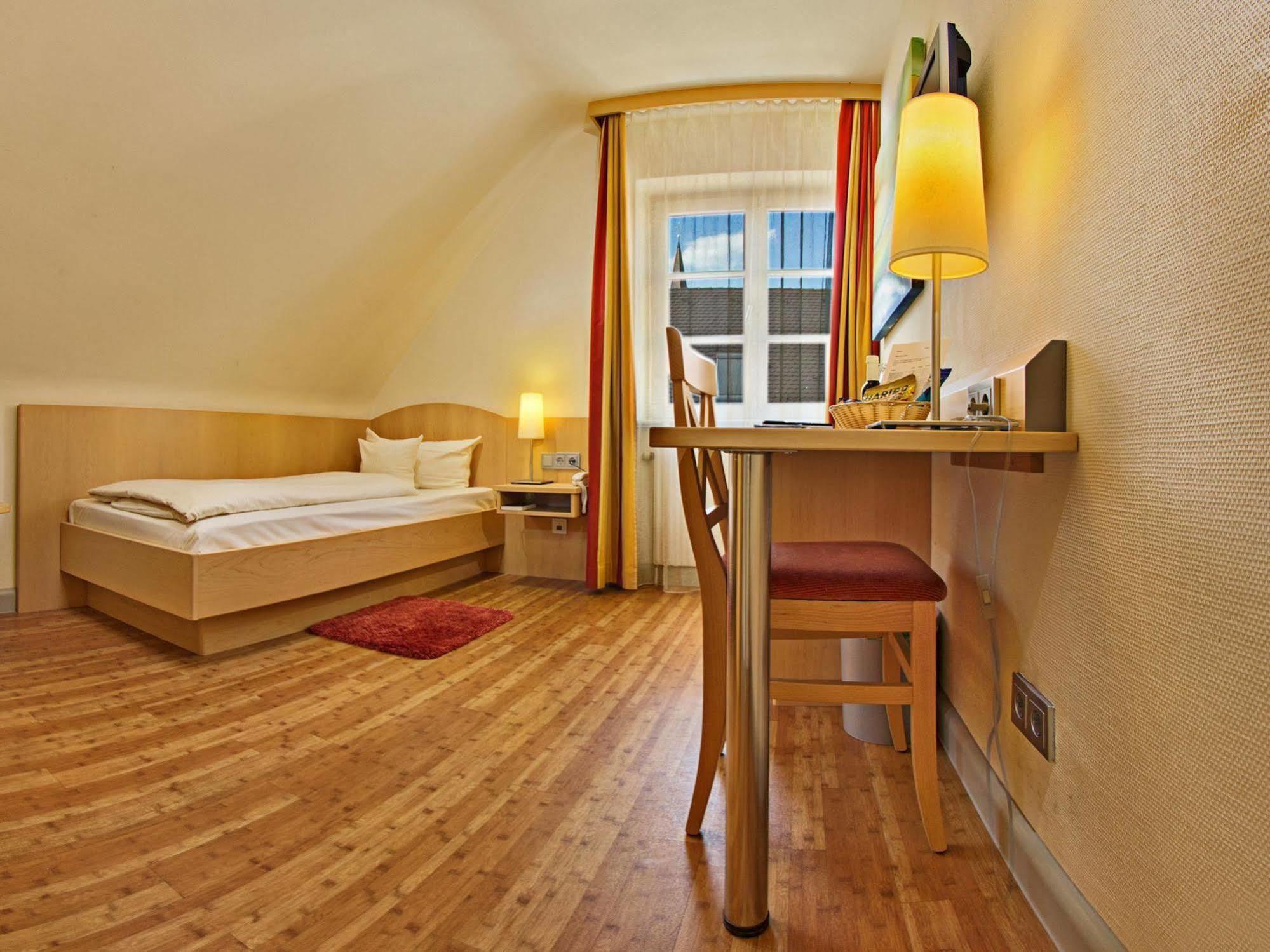 Hotel Gasthof Zum Ochsen Ehingen  Extérieur photo